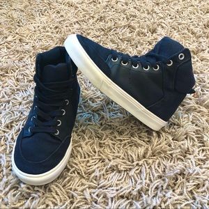 Like new GAP high tops